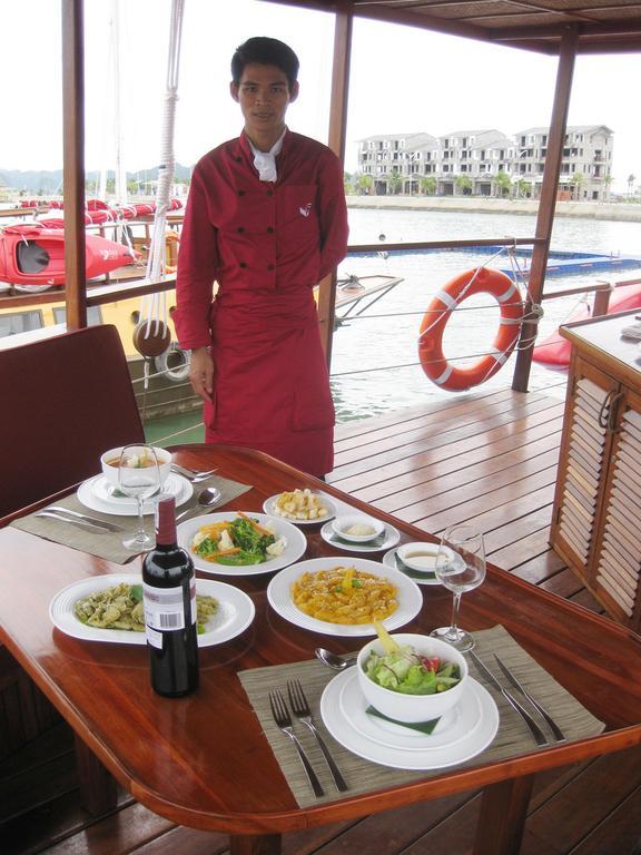 Life Heritage Resort - Ha Long Bay Cruises ハロン レストラン 写真
